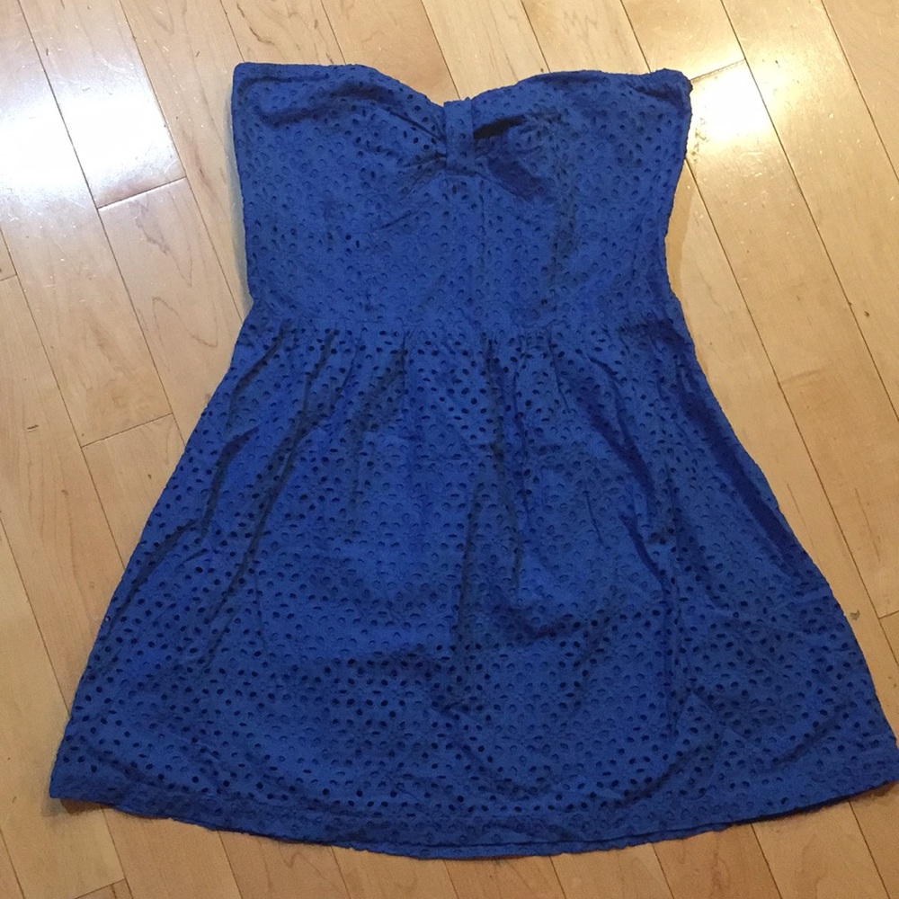 Blue eyelet strapless dress